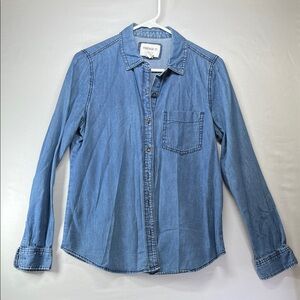 Forever 21‎ Classic Y2K Denim Button-Up Shirt